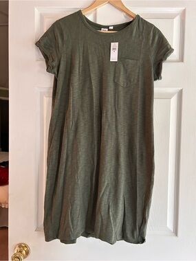 GAP Olive Green Midi Tee Dress with Chest Pocket